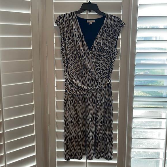 Dress Barn Navy and tan sleeveless dress, Size Medium - Picture 1 of 6